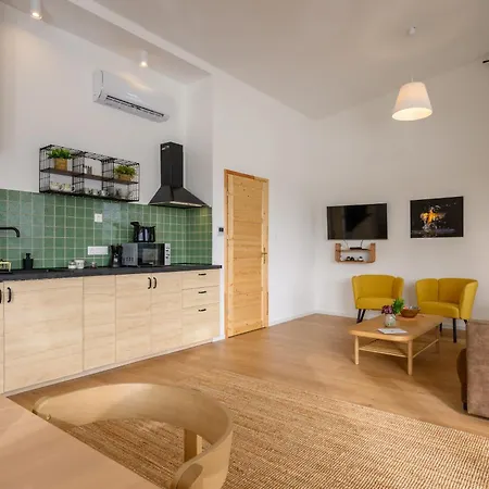 Aparthotel Betti Coeloephaz 3*