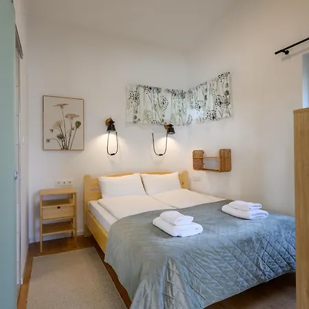 Betti Coeloephaz Aparthotel Tiszaorveny